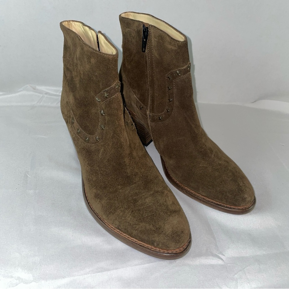 Free Lance Iness 7-4 Suede Western Ankle Boots Olive Brown Star Studded Size 37
